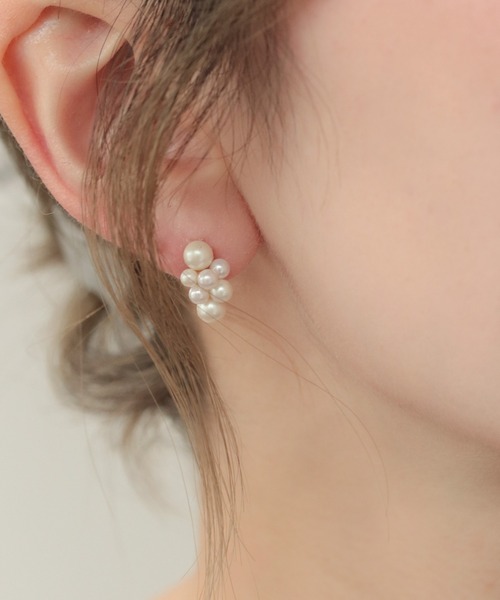 NOIR DE POUPEE（ノワールドプーペ）の「Bubbloop パールづくしイヤリング ノンホールピアス（イヤリング・レディース・ゴールド/シルバー・FREE）」の4枚目の写真