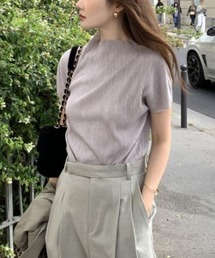 サラッと着やすい半袖サマーニットオフィス夏服プルオーバー