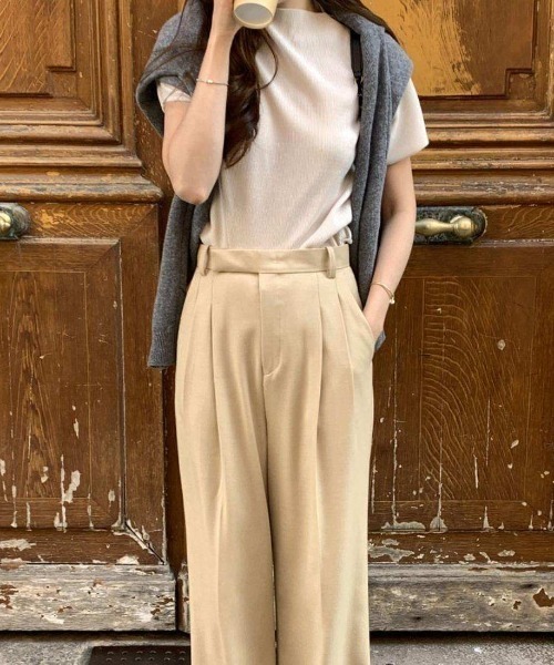 Forcement(フォースメント)の「サラッと着やすい半袖サマーニットオフィス夏服プルオーバー(Tシャツ/カットソー・レディース・ブラック/グレー/アイボリー/ピンク/グレイッシュベージュ・FREE)」の7枚目の写真