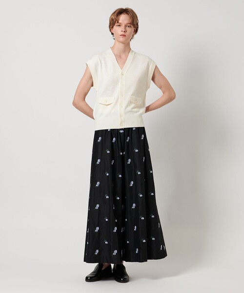 LOEFF(ロエフ)の「<LOEFF>フラップ Vネック ベスト(ベスト・レディース・オフホワイト/オリーブ/ダークグレー・FREE)」の12枚目の写真