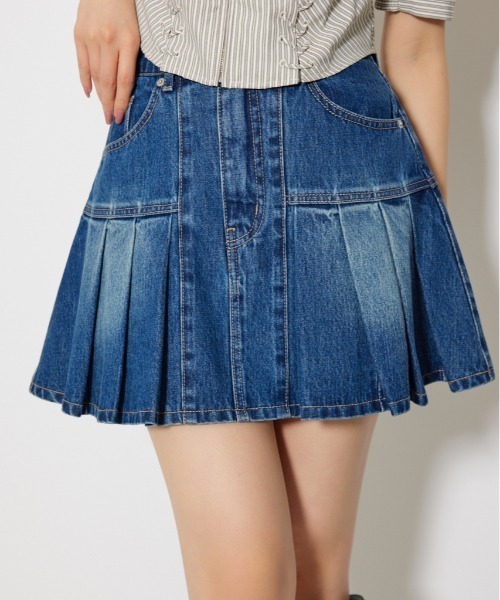 rienda（リエンダ）の「プリーツデニムスコートショートパンツ 秋服（スカート・レディース・ベージュ/ブルー・X-SMALL/SMALL/MEDIUM）」の2枚目の写真