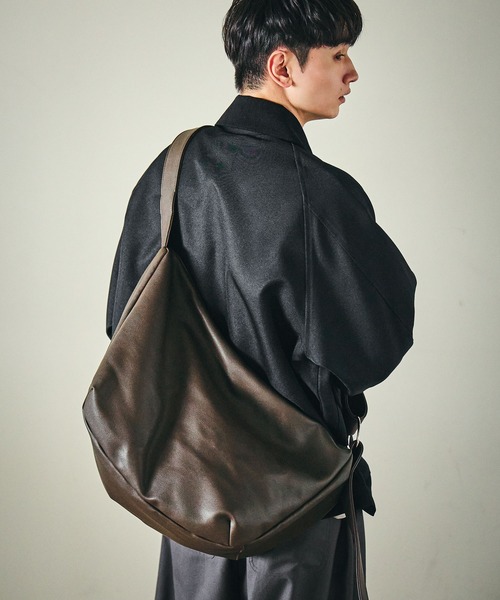 Wリングミドルショルダーバッグ / 578629（ショルダーバッグ）｜LAKOLE