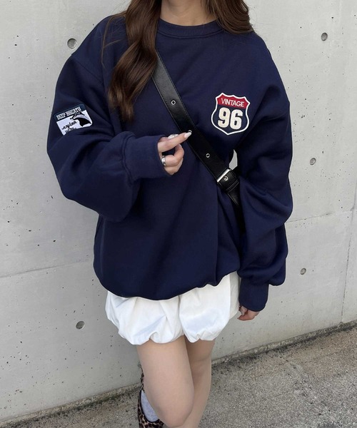 nelliy.（ネルリー）の「オーバーサイズワッペンスウェット（スウェット・レディース・ネイビー/グレー・FREE）」の13枚目の写真