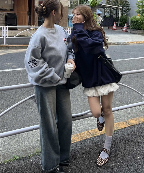 nelliy.（ネルリー）の「オーバーサイズワッペンスウェット（スウェット・レディース・ネイビー/グレー・FREE）」の10枚目の写真