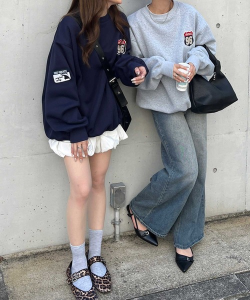 nelliy.（ネルリー）の「オーバーサイズワッペンスウェット（スウェット・レディース・ネイビー/グレー・FREE）」の21枚目の写真