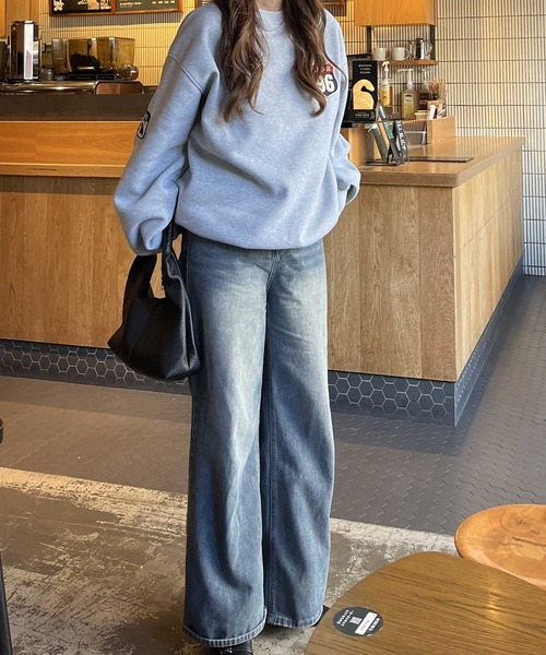 nelliy.（ネルリー）の「オーバーサイズワッペンスウェット（スウェット・レディース・ネイビー/グレー・FREE）」の7枚目の写真