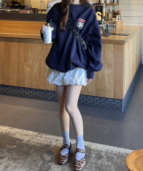 nelliy.（ネルリー）の「オーバーサイズワッペンスウェット（スウェット・レディース・ネイビー/グレー・FREE）」の18枚目の写真