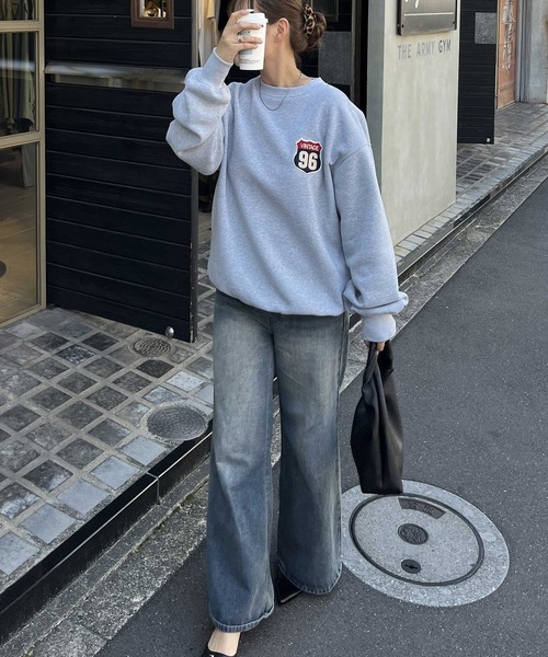 nelliy.（ネルリー）の「オーバーサイズワッペンスウェット（スウェット・レディース・ネイビー/グレー・FREE）」の6枚目の写真