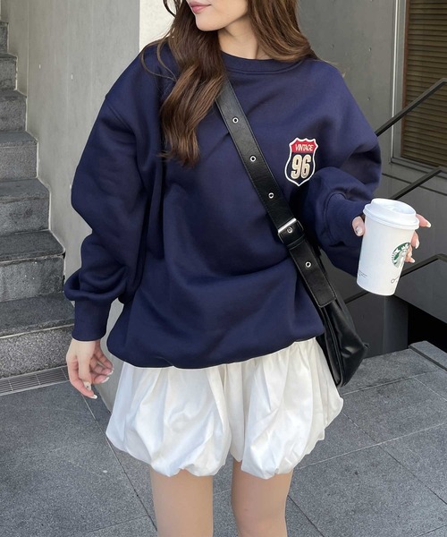 nelliy.（ネルリー）の「オーバーサイズワッペンスウェット（スウェット・レディース・ネイビー/グレー・FREE）」の14枚目の写真