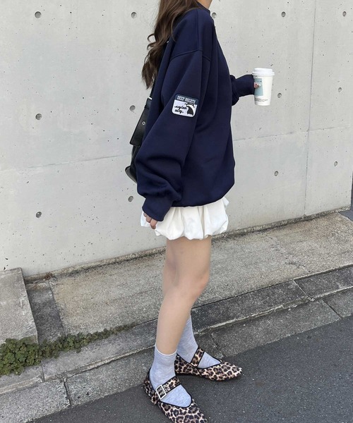 nelliy.（ネルリー）の「オーバーサイズワッペンスウェット（スウェット・レディース・ネイビー/グレー・FREE）」の17枚目の写真