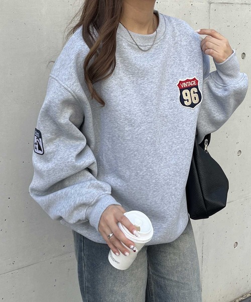 セール】オーバーサイズ裏起毛ワッペンスウェット（スウェット