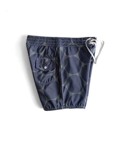 BIRDWELL(バードウェル)の「【BIRD WELL/バードウェル】300 Boardshorts 超強度 撥水性 速乾性 水着 ボードショーツ メガドット ライン(水着・メンズ・ネイビー/グリーン・30inch/32inch/28inch/34inch)」の6枚目の写真