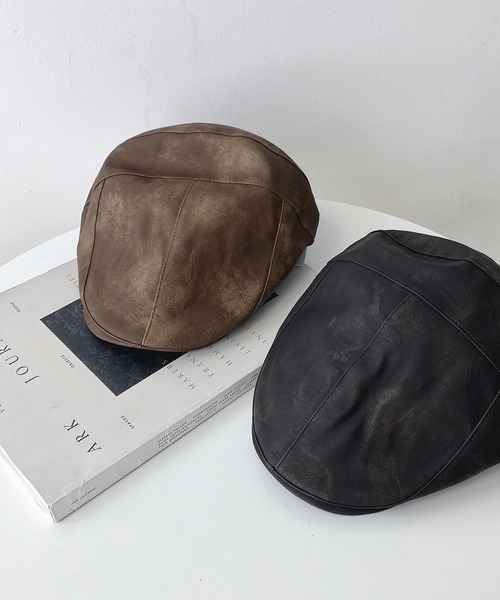 AS KNOW AS plus(アズノゥアズプラス)の「ビンテージレザー風ハンチング(ハンチング/ベレー帽・レディース・ブラック/ブラウン・FREE)」の3枚目の写真