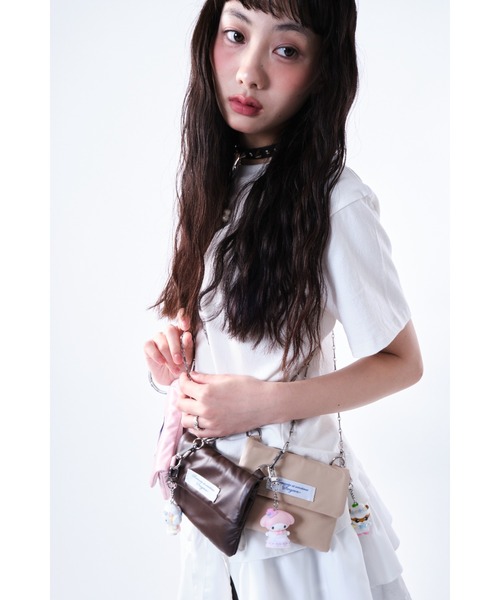 Smyeon(スミョン)の「Chain compact pouch bag/チェーンコンパクトリップポーチ(ポーチ・レディース・ベージュ/ホワイト×ブラック/ライトブルー/ホワイト/ブラック×ホワイト/ブラウン/ピンク/ホワイト×ピンク/ホワイト×ブルー・FREE)」の12枚目の写真
