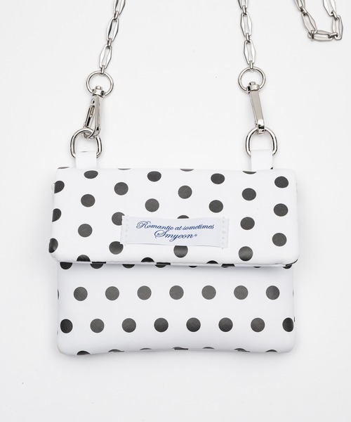 smyeon チェーンコンパクトリップポーチ ホワイト Chain compact pouch bag/チェーンコンパクトリップポーチ
