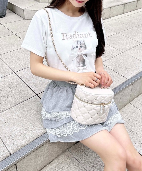 INGNI（イング）の「【WEB限定】キルティングバニティ（ショルダーバッグ・レディース・アイボリー/ブラック・-）」の4枚目の写真