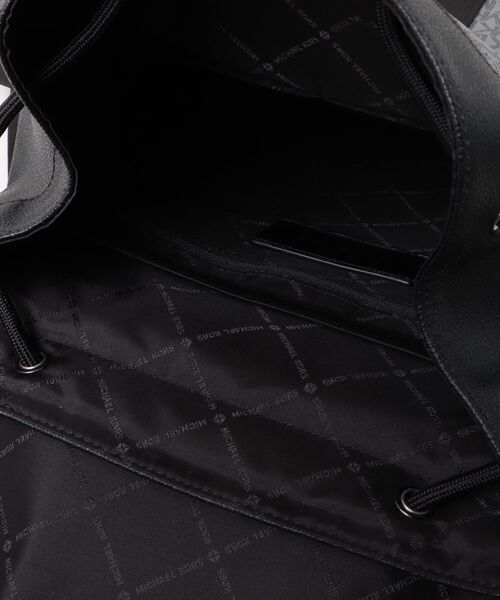 MICHAEL KORS(マイケルコース)の「HUDSON アビエーター バックパック - MKシグネチャー(バックパック/リュック・メンズ・グレー系・FREE)」の5枚目の写真