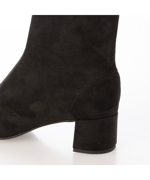 EVOL（イーボル）の「【S-LLサイズ展開・クッション入り】ソフトストレッチスクエア4.5cmショートブーツ IZ5886（ブーツ・レディース・ブラウン/アッシュグレー/ブラック系その他/ブラック・LL/L/M/S）」の6枚目の写真