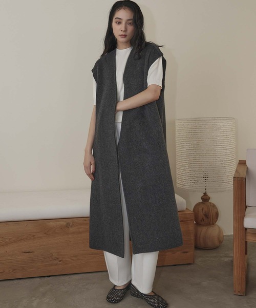 ELFRANK(エルフランク)の「【ウール70%】オーバーシルエット Vネック ロングジレ(ベスト・レディース・チャコールグレー/ブラック/キャメル・FREE)」の8枚目の写真