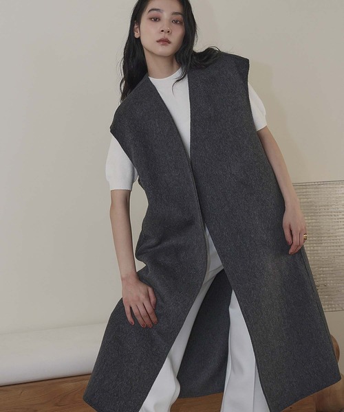 ELFRANK(エルフランク)の「【ウール70%】オーバーシルエット Vネック ロングジレ(ベスト・レディース・チャコールグレー/ブラック/キャメル・FREE)」の9枚目の写真