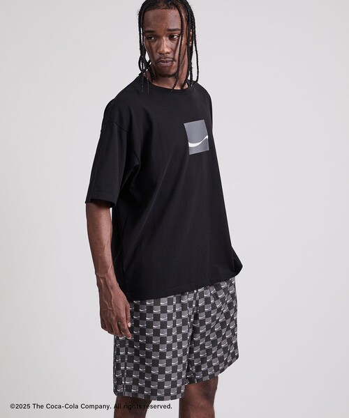 Saturdays NYC（サタデーズ ニューヨークシティ ）の「Coca-Cola 70s DRD Printed T-Shirt（Tシャツ/カットソー・メンズ・ブラック/ホワイト/レッド・XL/L/M/S）」の4枚目の写真