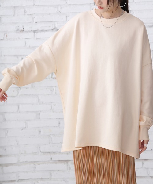 ONEP STAR(ワンピスター)の「Aラインフレアスウェット(Tシャツ/カットソー・レディース・ブラック/アイボリー/グレー/グリーン・FREE)」の2枚目の写真