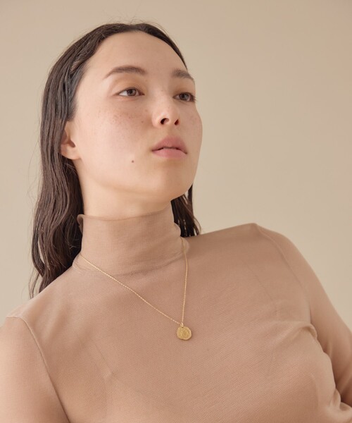 ete bijoux（エテビジュー）の「[ライフイズアジャーニー] ダイヤモンド メダリング ネックレス（ネックレス・レディース・イエローゴールド・FREE）」の6枚目の写真