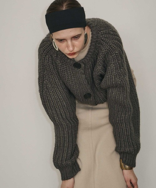 room153（ルームイチゴサン）の「2wayチャンキークロップドニット（ニット/セーター・レディース・チャコールグレー/ベージュ・FREE）」の6枚目の写真