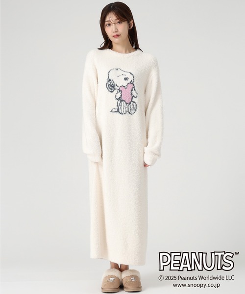 MISCH MASCH(ミッシュマッシュ)の「PEANUTSデザインルームウェアワンピース(ワンピース・レディース・アイボリー/ピンク・フリ-)」の3枚目の写真