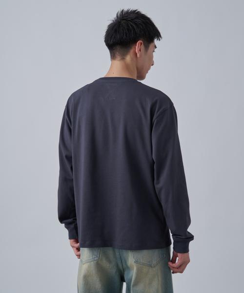 B.C STOCK(ベーセーストック)の「USA コットン 10オンスロングスリーブTシャツ(Tシャツ/カットソー・メンズ・ホワイト/ブラウン/アイボリー/チャコールグレー・MEDIUM/LARGE)」の18枚目の写真
