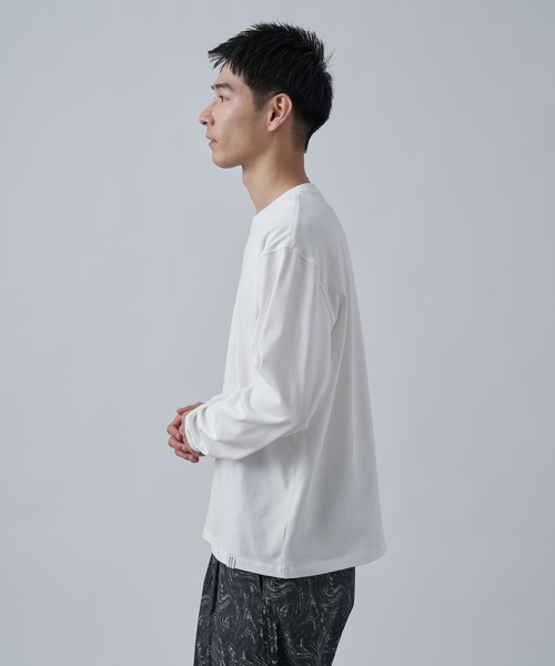 B.C STOCK(ベーセーストック)の「USA コットン 10オンスロングスリーブTシャツ(Tシャツ/カットソー・メンズ・ホワイト/ブラウン/アイボリー/チャコールグレー・MEDIUM/LARGE)」の21枚目の写真
