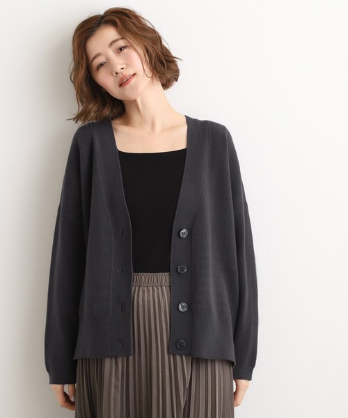 grove(グローブ)の「季節に映える ニットカーディガン(カーディガン/ボレロ・レディース・レッド系1/チャコールグレー/ダークグレー・02/01/04)」の2枚目の写真