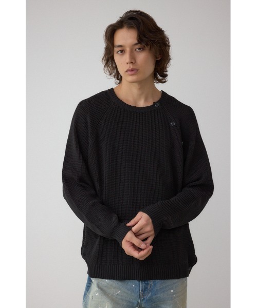 AZUL by moussy(アズールバイマウジー)の「ショルダーボタンニットトップス(ニット/セーター・メンズ・ブラック/ブラウン/ベージュ・SMALL/MEDIUM/LARGE)」の5枚目の写真