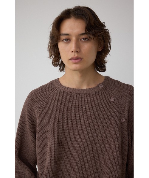 AZUL by moussy(アズールバイマウジー)の「ショルダーボタンニットトップス(ニット/セーター・メンズ・ブラック/ブラウン/ベージュ・SMALL/MEDIUM/LARGE)」の15枚目の写真