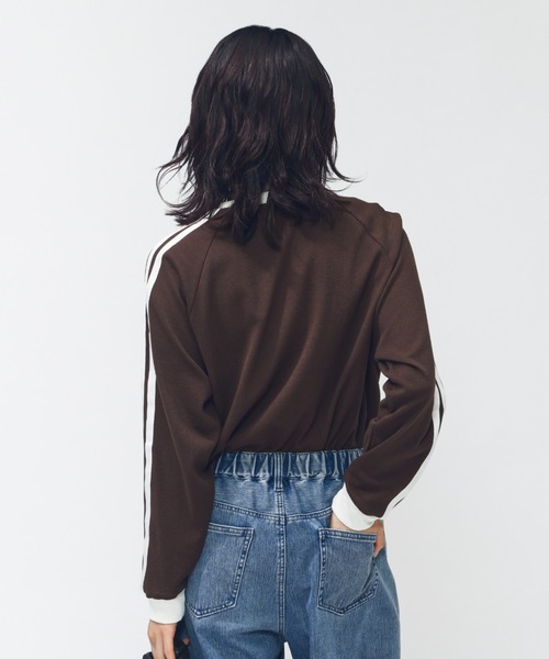 adidas(アディダス)の「【別注】アディダス adidas ワッフル スリーストライプス オーバーサイズフィット ロングスリーブTシャ 限定コラボ(Tシャツ/カットソー・レディース・オフホワイト/ブラウン/サンドグレー・S/M/L/XL)」の12枚目の写真