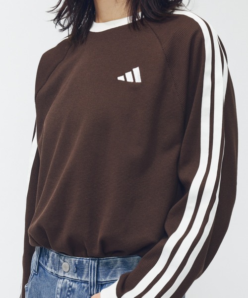 adidas(アディダス)の「【別注】アディダス adidas ワッフル スリーストライプス オーバーサイズフィット ロングスリーブTシャ 限定コラボ(Tシャツ/カットソー・レディース・オフホワイト/ブラウン/サンドグレー・S/M/L/XL)」の14枚目の写真