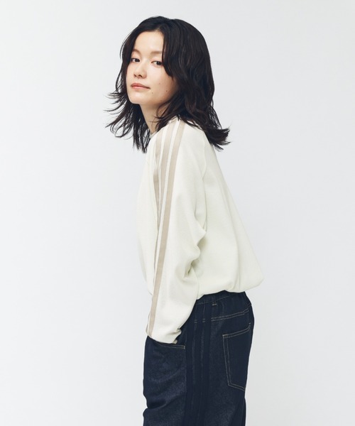 adidas(アディダス)の「【別注】アディダス adidas ワッフル スリーストライプス オーバーサイズフィット ロングスリーブTシャ 限定コラボ(Tシャツ/カットソー・レディース・オフホワイト/ブラウン/サンドグレー・S/M/L/XL)」の4枚目の写真