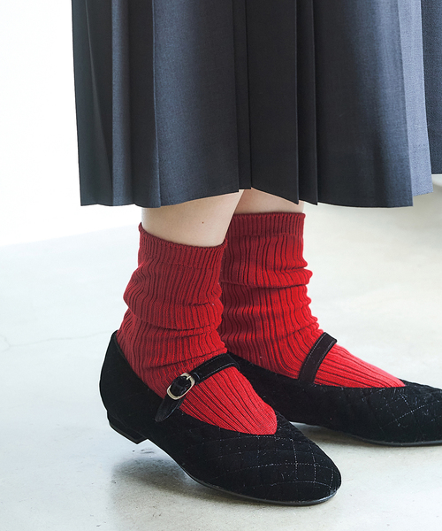 IENA(イエナ)の「《追加3》BLACK ソックス(ソックス/靴下・レディース・レッド/ホワイト系その他/チャコールグレー・FREE)」の11枚目の写真