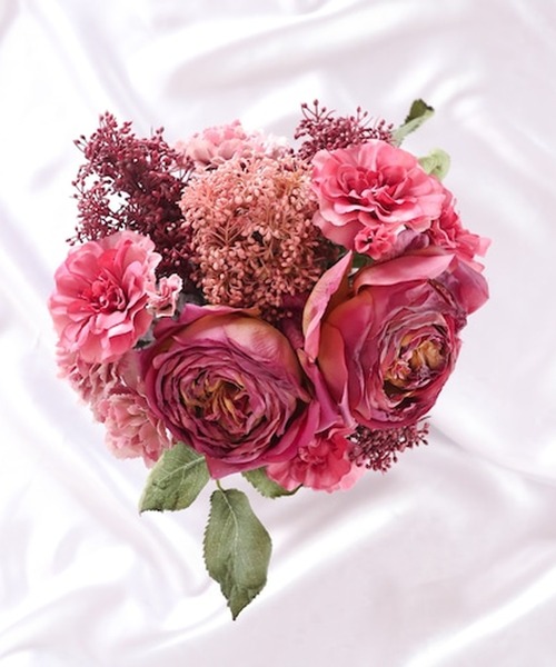 セール】ドライ風ローズのバスケットアレンジ（インテリア雑貨