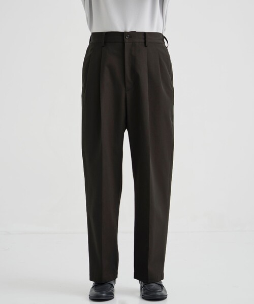 UNITED TOKYO(ユナイテッドトウキョウ)の「【残りわずか】WOOL COTTON ギャバ 2タックパンツ |防臭性/吸湿性/ムレ防止(スラックス・メンズ・ダークブラウン/ダークネイビー・1/2)」の5枚目の写真
