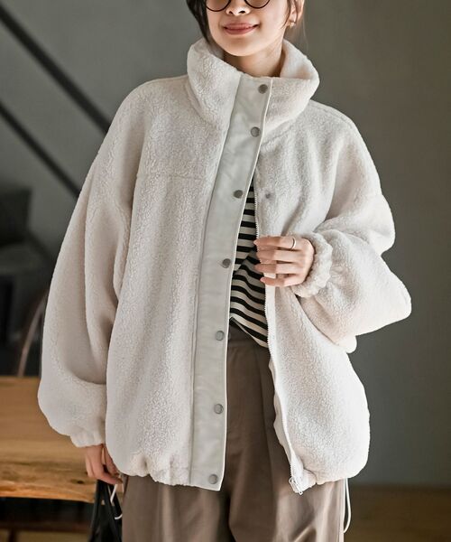 rps(アールピーエス)の「ボアスタンドブルゾン(ブルゾン・レディース・アイボリー/ブラック・フリー)」の2枚目の写真