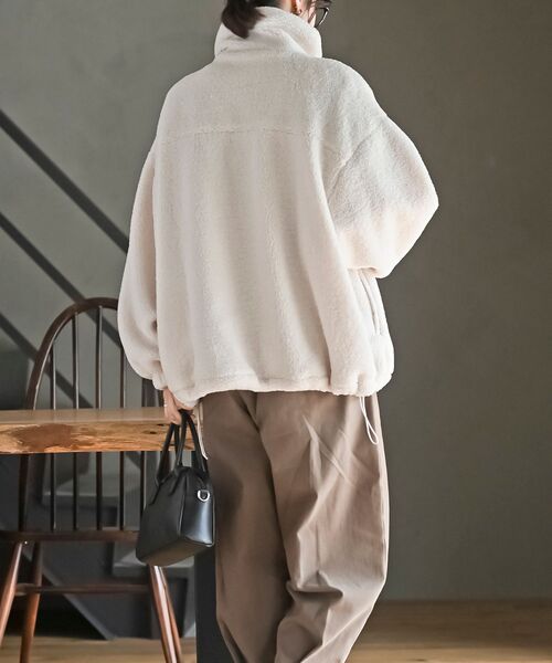 rps(アールピーエス)の「ボアスタンドブルゾン(ブルゾン・レディース・アイボリー/ブラック・フリー)」の5枚目の写真