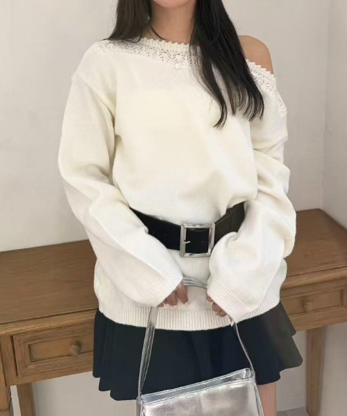 mebole(メボレ)の「かぎ編みボートネックニット(ニット/セーター・レディース・ホワイト/ブラック・FREE)」の4枚目の写真