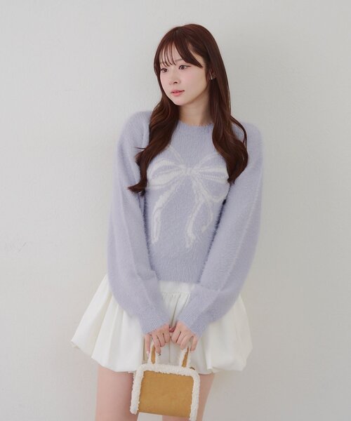 continuer de NICE CLAUP(コンティニューデナイスクラップ)の「リボン柄シャギーニット(ニット/セーター・レディース・チャコールグレー/ブルー/アイボリー・FREE)」の8枚目の写真