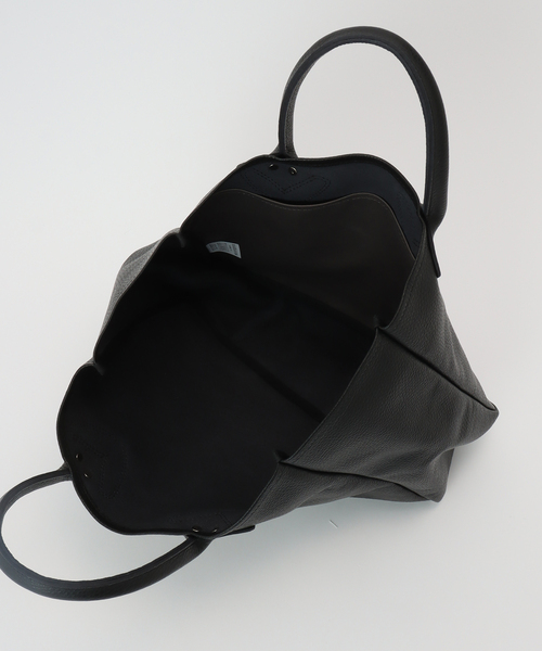 blancle(ブランクレ)の「blancle/ ブランクレ classic tote M(トートバッグ・レディース・ベージュ/ブラック・FREE)」の6枚目の写真