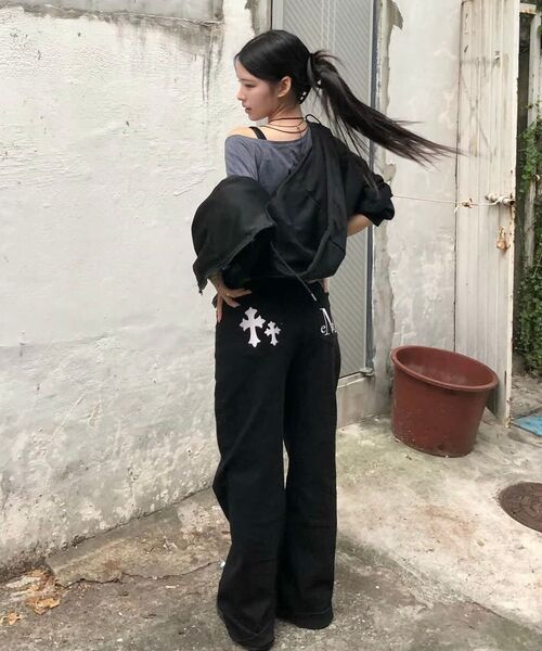 MUCENT ピストルバック レザー ダブルクロス ワイド コットンパンツ M ピストルバックレザーダブルクロスワイドコットンパンツ - MUCENT | 60