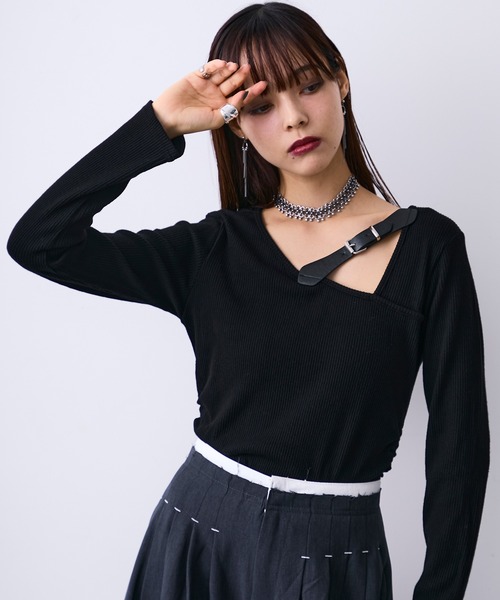 MONOe(モノエ)の「ベルト付きアシメリブトップス(ニット/セーター・レディース・ブラック/アイボリー・FREE)」の17枚目の写真