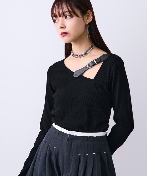 MONOe(モノエ)の「ベルト付きアシメリブトップス(ニット/セーター・レディース・ブラック/アイボリー・FREE)」の18枚目の写真