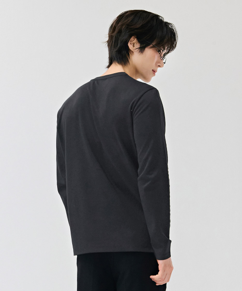 CHASECULT(チェイスカルト)の「男性ベーシック長袖Tシャツ-DEZK5101B09(Tシャツ/カットソー・メンズ・チャコールグレー・100/110/95/105)」の3枚目の写真