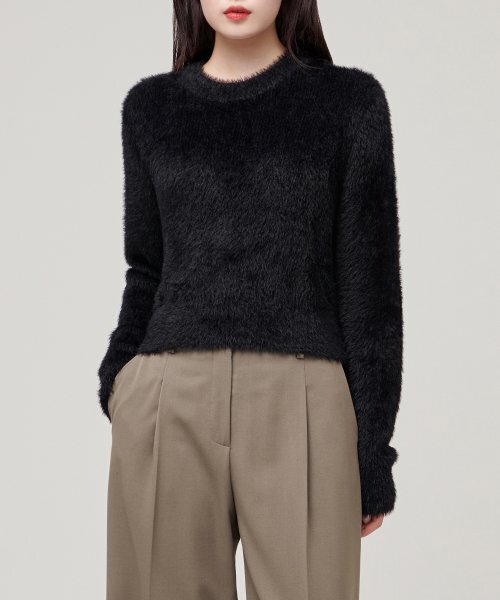 MUSINSA STANDARD WOMAN（ムシンサスタンダードウーマン）の「レディースファジークルーネックニット[ブラック]（ニット/セーター・レディース・その他・SMALL/MEDIUM/LARGE/X-SMALL）」の2枚目の写真